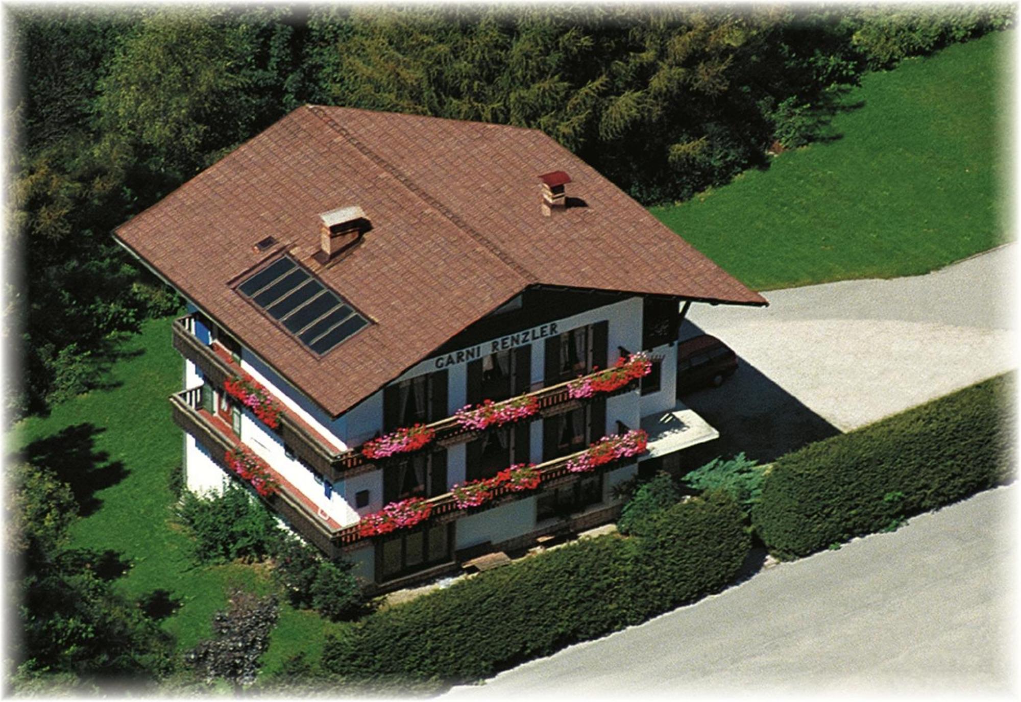 Bed and Breakfast Garni Renzler Oberrasen Exterior foto